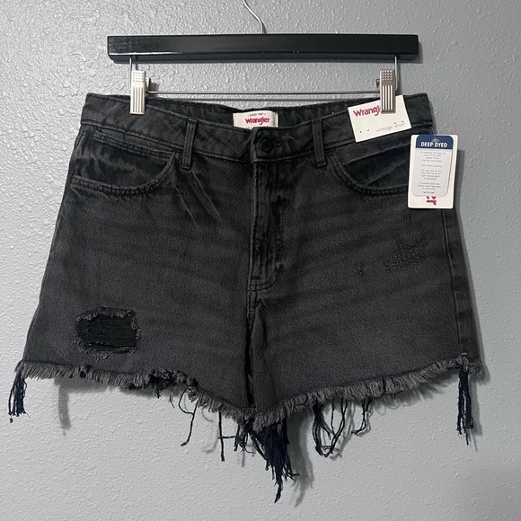 wrangler Pants - NWT Wrangler Mid-Rise Vintage Distress Denim Short WomenS Sz 8/29 Black Wash NEW
